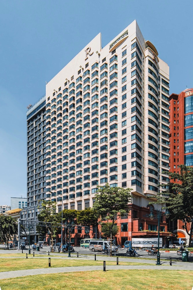 Khách Sạn 5 Sao Renaissance Riverside